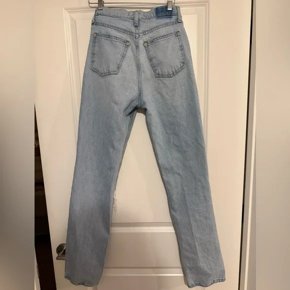 Abercrombie & Fitch Light Blue The 90s Straight Ultra High Rise Ripped Jeans